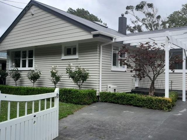 House for rent in Days Bay, Wellington