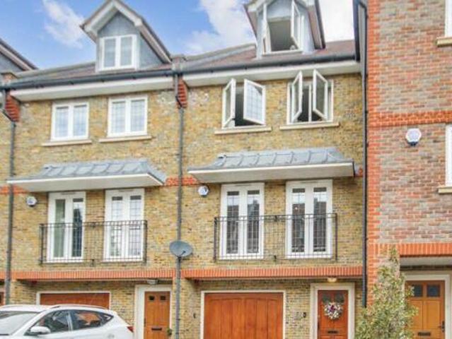House for sale in Perryfields, West Sussex