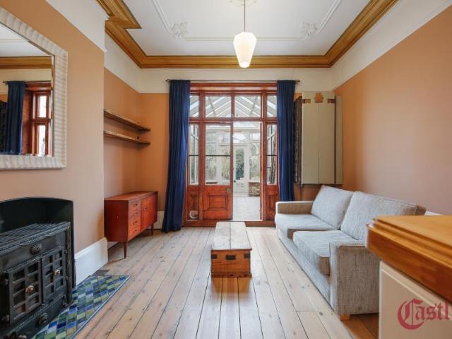 Apartment for rent in Ferme Park, Greater London