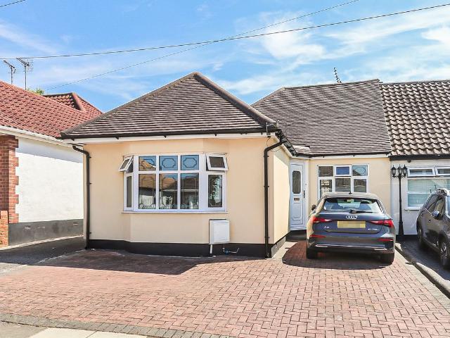 House for rent in Eastwood, Southend-on-Sea