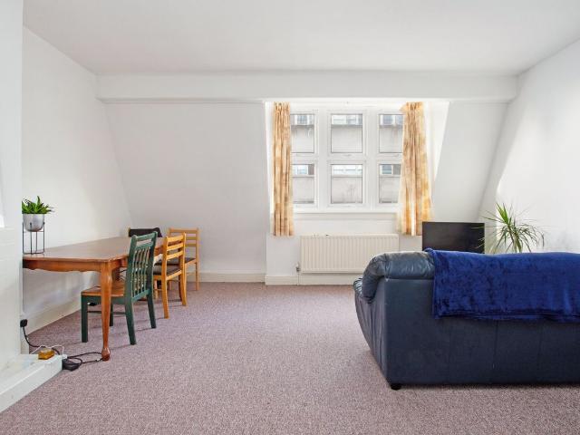 Apartment for rent in Bromley-by-Bow, Bow