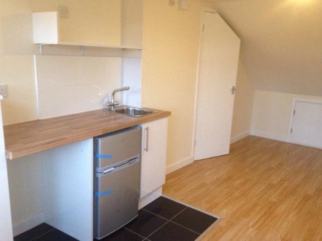 Room for rent in Yiewsley, Greater London