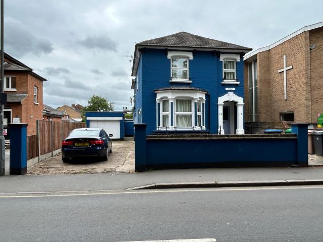 Studio for rent in Norbiton, Greater London