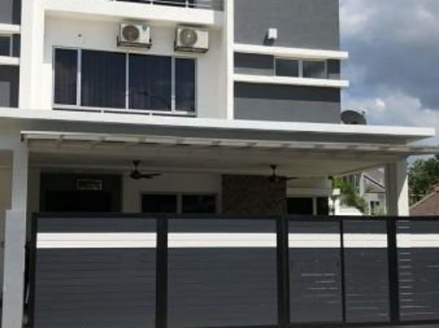 House for sale in Petaling, Damansara Damai