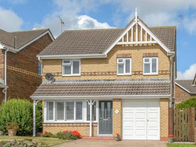 House for sale in Alnwick, Northumberland