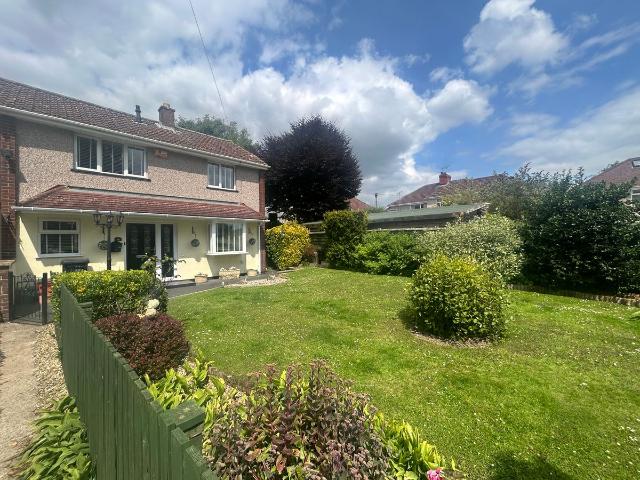 Apartment for rent in Penhill, Swindon