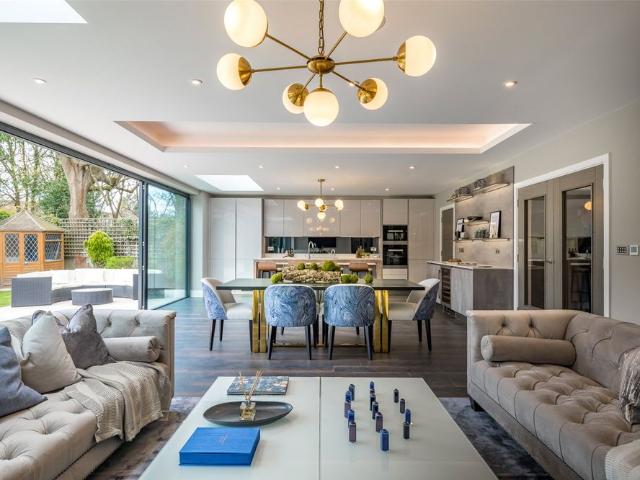 House for rent in Cockfosters, Greater London