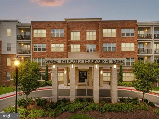 Condo for sale in Fairfax