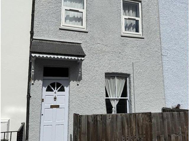 Room for rent in Ewens Farm, Golden Valley