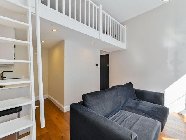 Studio for rent in London Borough of Hammersmith and Fulham, Greater London