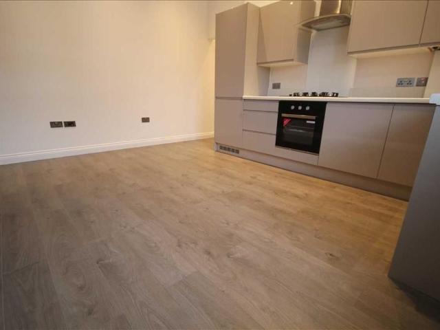 Apartment for rent in Wealdstone, Greater London