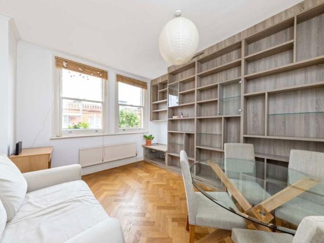 House for rent in London Borough of Hammersmith and Fulham, Greater London