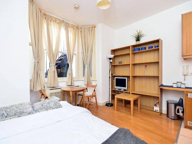 Studio for rent in West Kensington, Greater London