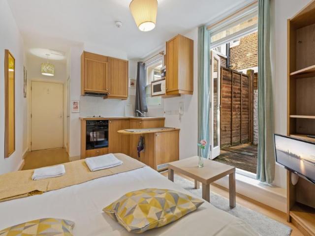 Studio for rent in West Kensington, Greater London