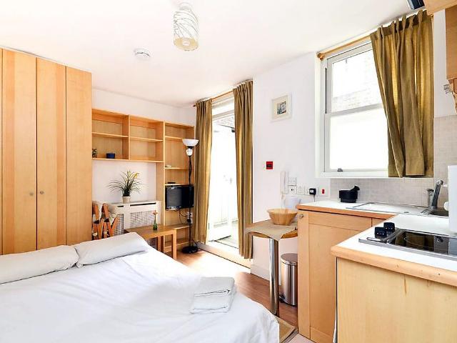 Studio for rent in West Kensington, Greater London