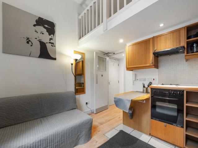 Studio for rent in West Kensington, Greater London