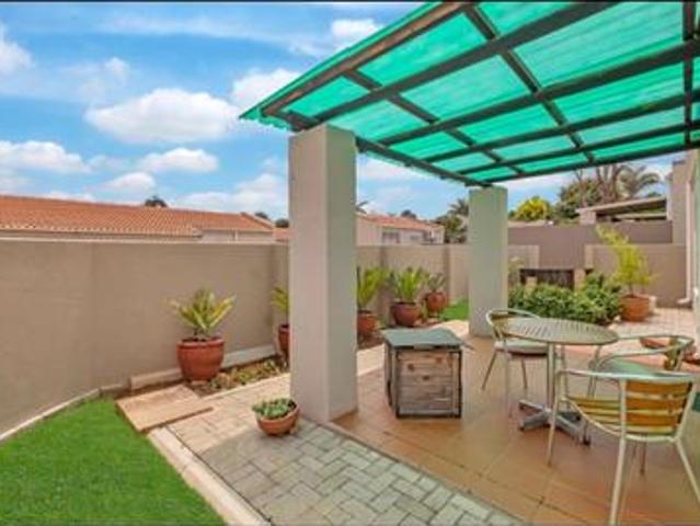 Townhouse for sale in Vosloorus, Gauteng