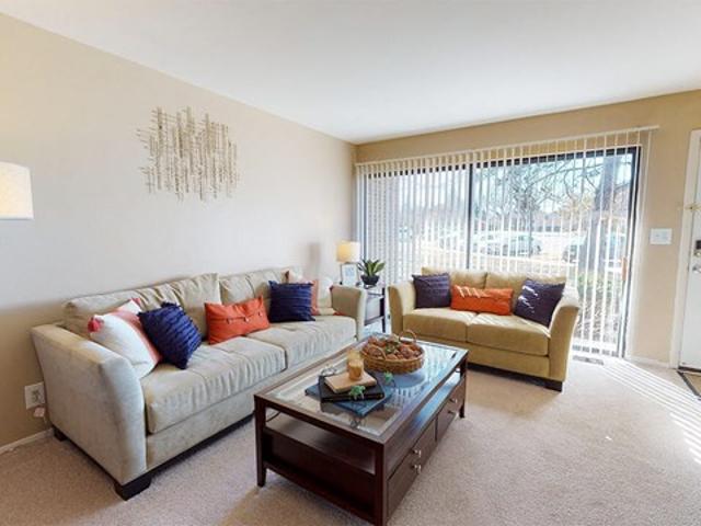 Apartment for rent in Dearborn