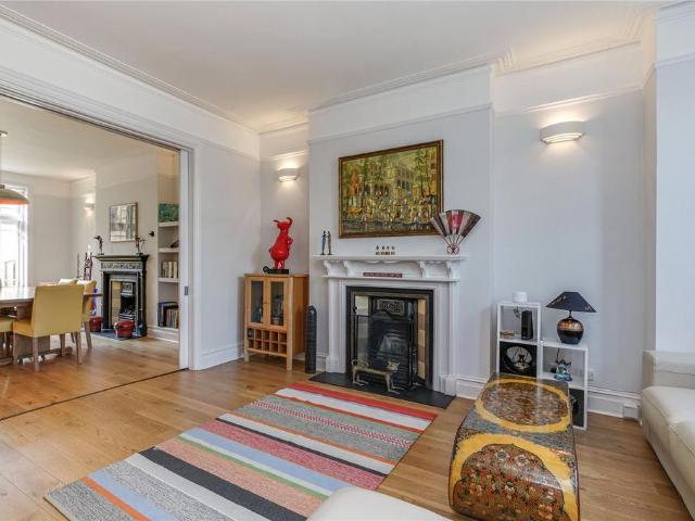 House for rent in London Borough of Ealing, Greater London