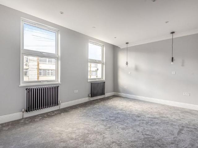 Room for rent in London Borough of Lewisham, Cat Hill