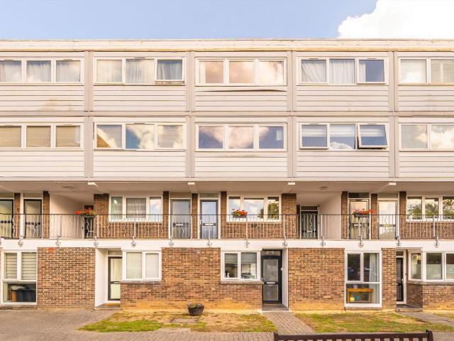 Apartment for rent in Brentham Garden Suburb, Greater London
