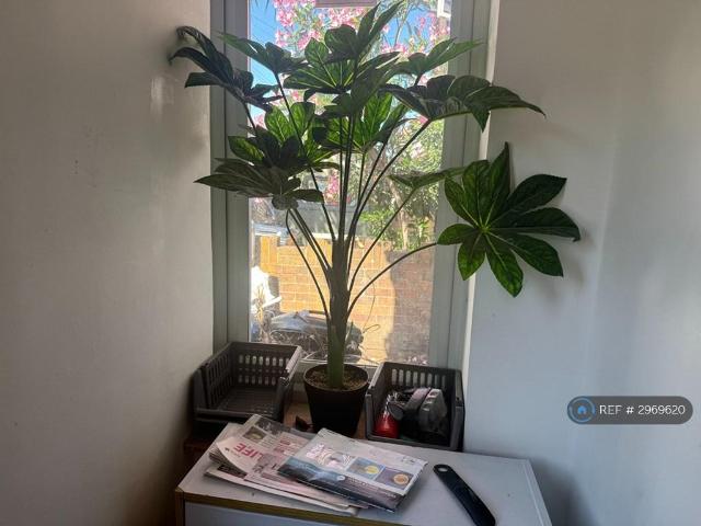 House for rent in Fairlop, Greater London
