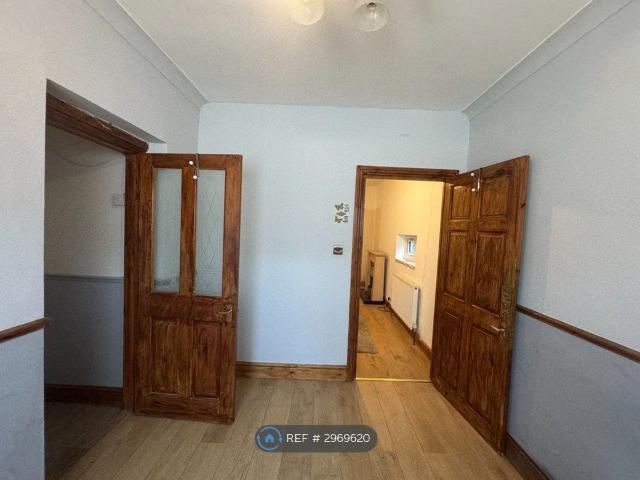 House for rent in Fairlop, Greater London