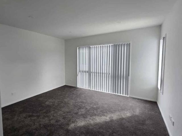 Townhouse for rent in Manurewa