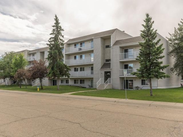 Apartment for rent in Wedgewood, Alberta