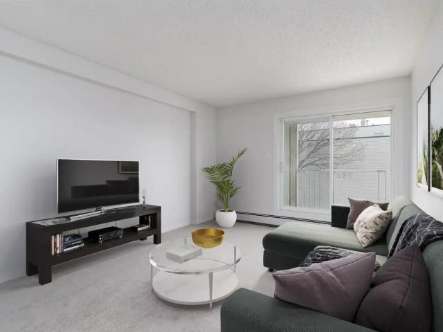 Apartment for rent in Blue Quill, Edmonton