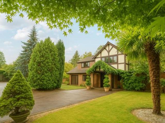 House for sale in Leatherhead, Mole Valley