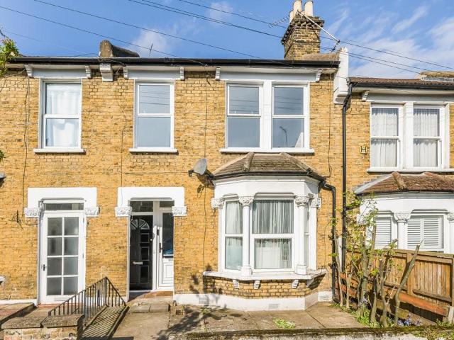 Apartment for rent in East Greenwich, Greater London