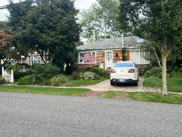 House for sale in Bohemia, New York
