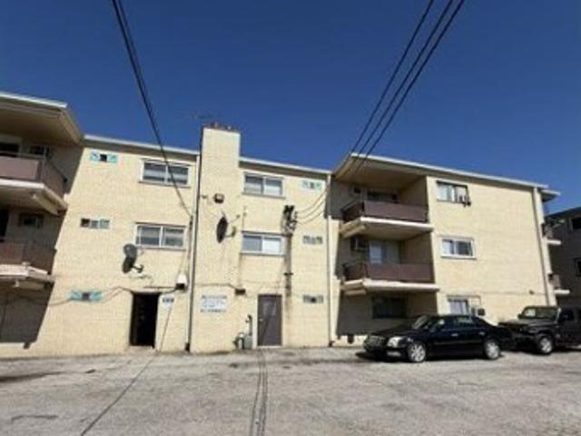Condo for sale in Blue Island, Illinois