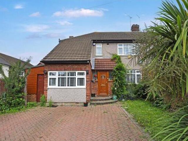 House for sale in Chigwell, Epping Forest