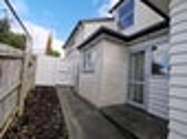 Apartment for rent in Paremoremo