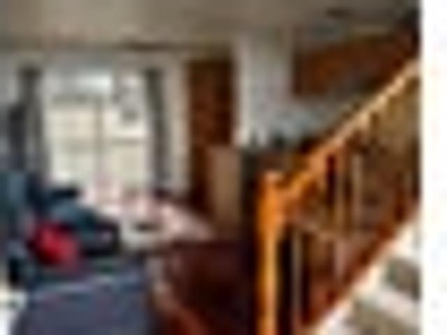 Townhouse for rent in Paremoremo, Oroua County