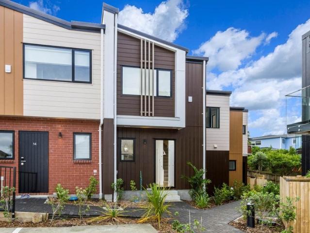 House for rent in Oteha, Upper Harbour