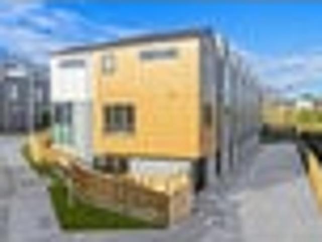 Townhouse for rent in Paremoremo