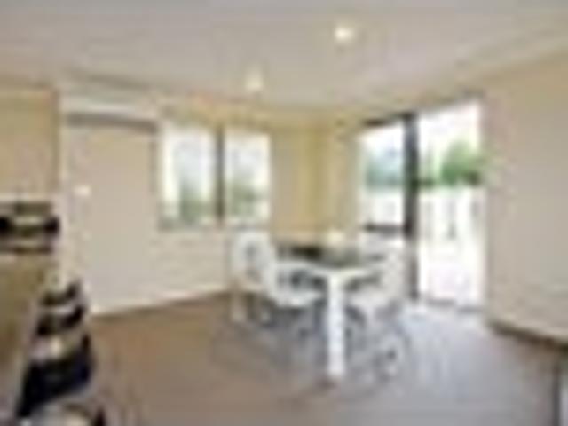House for rent in Paremoremo, Oroua County