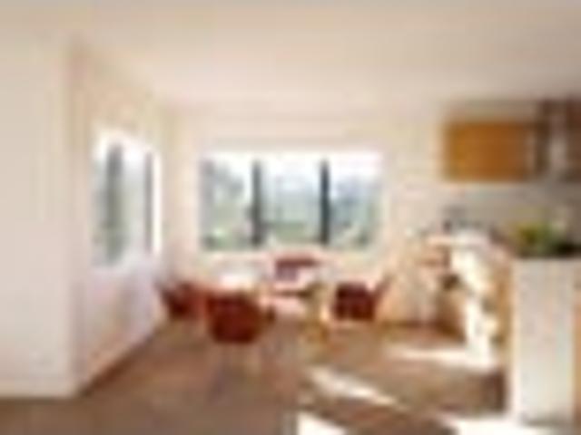 House for rent in Paremoremo