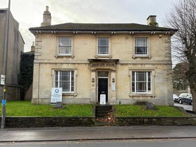 House for sale in Swindon