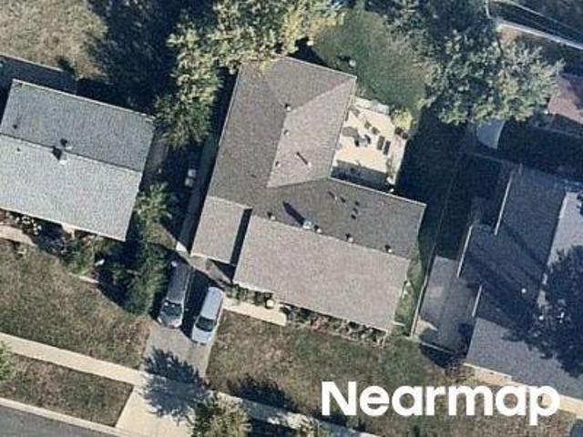 House for sale in Streamwood, Illinois