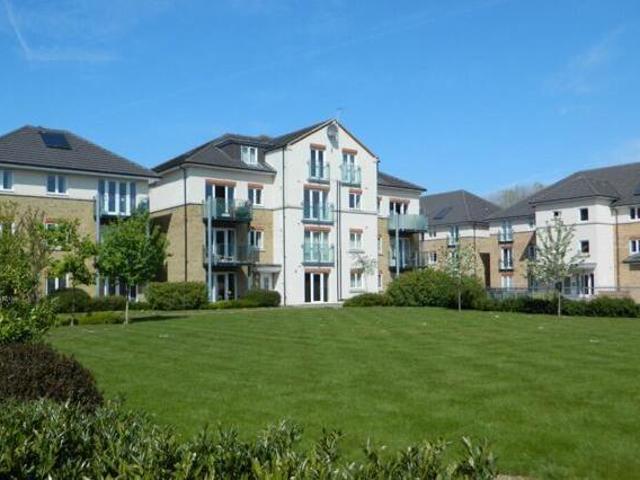 House for sale in Lower Halliford, Surrey