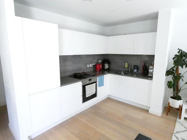 Studio for rent in Silvertown, Greater London