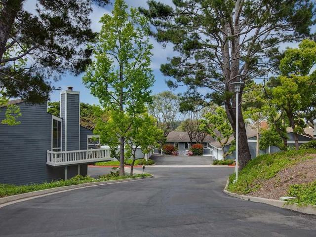 Apartment for rent in Corona Del Mar, California