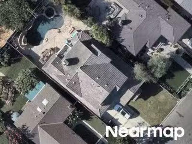 House for sale in Costa Mesa