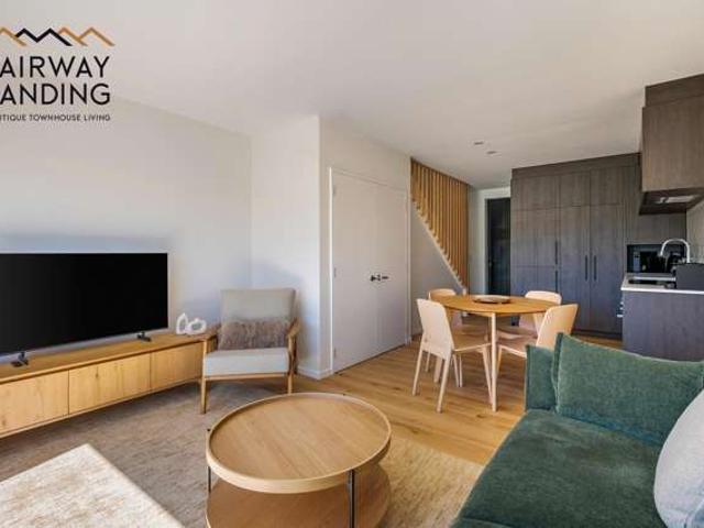 Townhouse for sale in Otakou