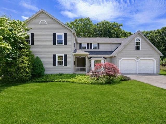 House for sale in Medway, Massachusetts