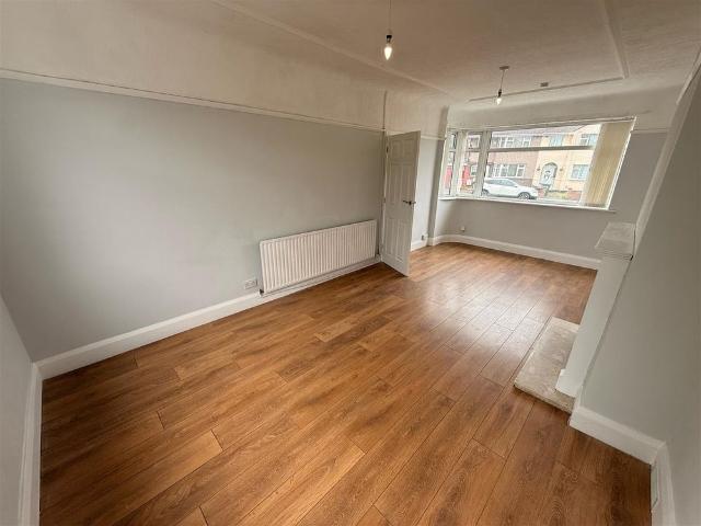 Apartment for rent in Bromborough, Wirral